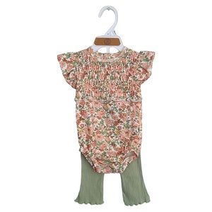 Rabbit + Bear Organics Baby Girls Floral 2 Piece Set NWT